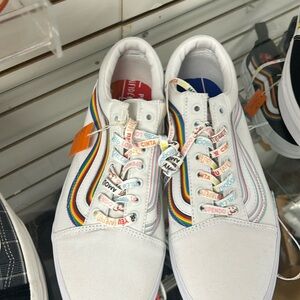 vans old skool rainbow skate shoe white, pride size 12 men’s